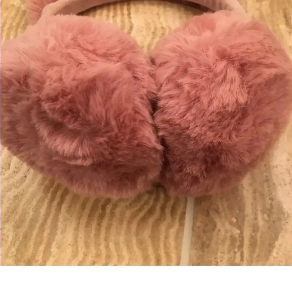 Girls Faux Fur Cat Ear Meow Earmuffs.